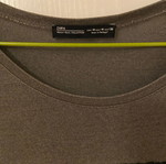 Zara T-shirt short sleeve gray with embossed design used, size M