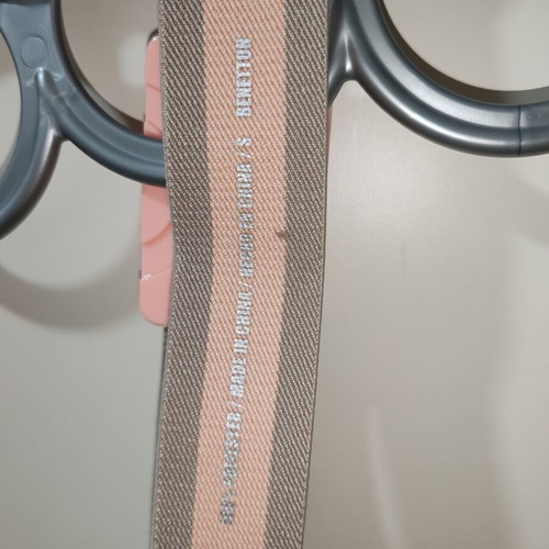 Benetton elastic belt like new, pink