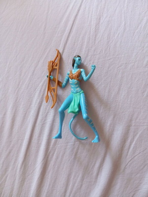 Kinder suprise MAXI avatar καινούργιο, φωσφορίζει στο σκοτάδι