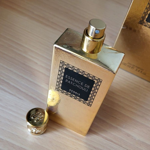 Perris Monte Carlo Essence de Patchouli 100ml like new