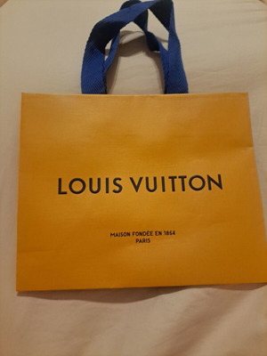 Χάρτινη τσάντα Louis Vuitton μικρό μέγεθος σαν καινούργιο