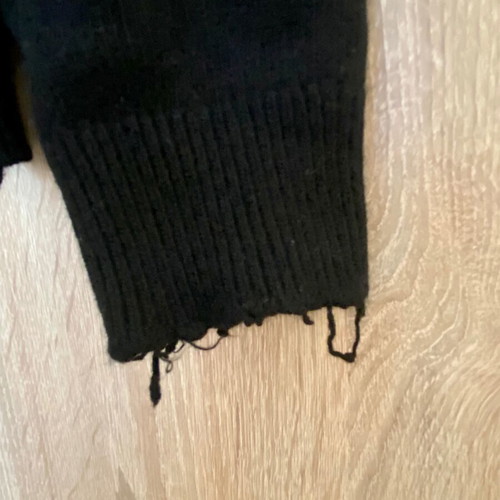 Red Valentino Love Limited Edition Sweater like new, black and red