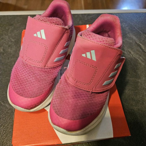Adidas athletic shoes used for girls size 27 with a scratch