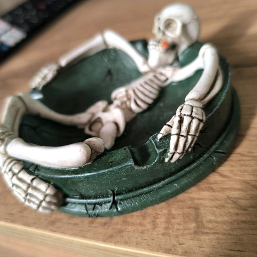 Skeleton Ashtray new, ceramic with detailed design