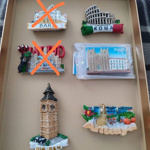 Souvenir magnets new from Rome Porto London Antalya