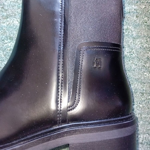 Tommy Hilfiger Chelsea Boots new with tags, black, size 40