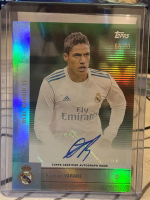 Raphael Varane AUTO green 66/99 Topps card