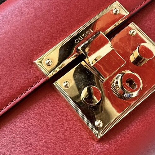 Gucci Padlock leather shoulder bag, red