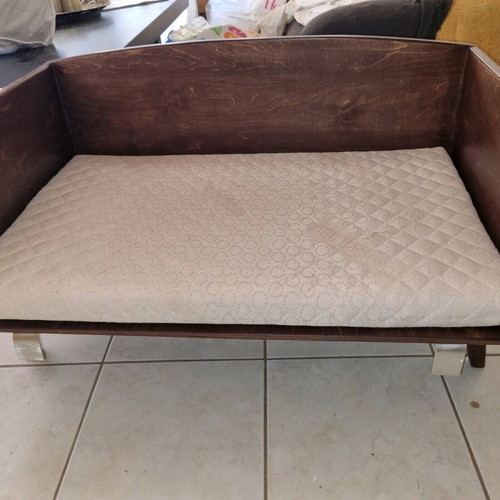 Co-sleeping cradle like new with Greco Strom mattress