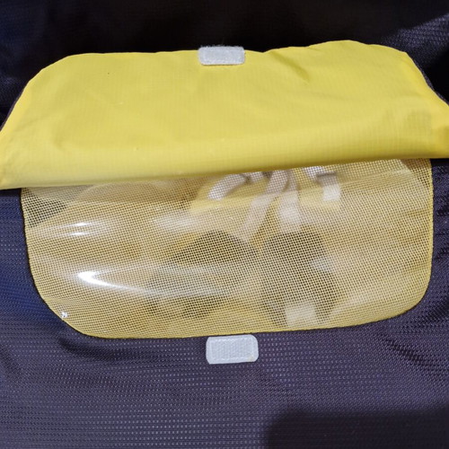 Quinny Buzz baby stroller like new, yellow soft color