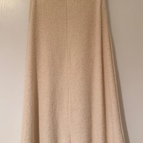 Zara long skirt off white cream like new, size M