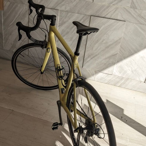 Ποδήλατο Δρόμου Scott Addict 30 Full Carbon σαν καινούργιο με 20 ταχύτητες