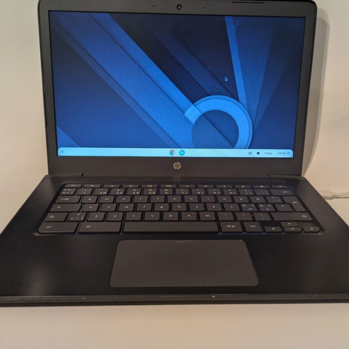 HP Chromebook 11A G6 EE used, works only plugged in with USB-C charger