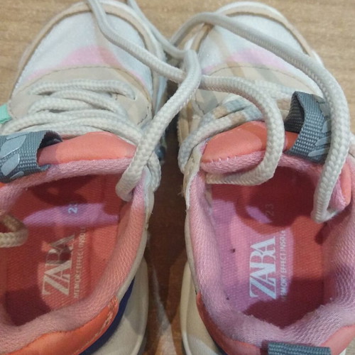 Zara athletic shoes size 23 used, gray and pink for girls