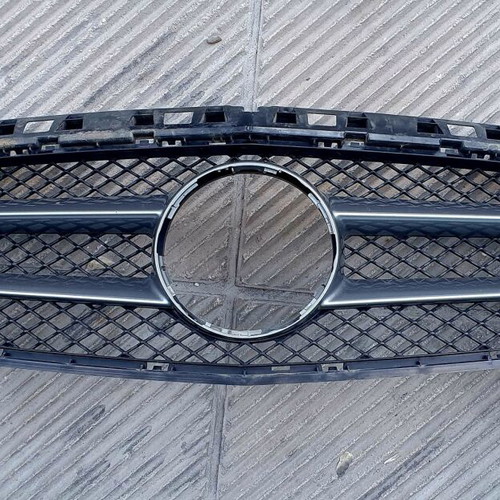 Mercedes A160 2015 grille gray used