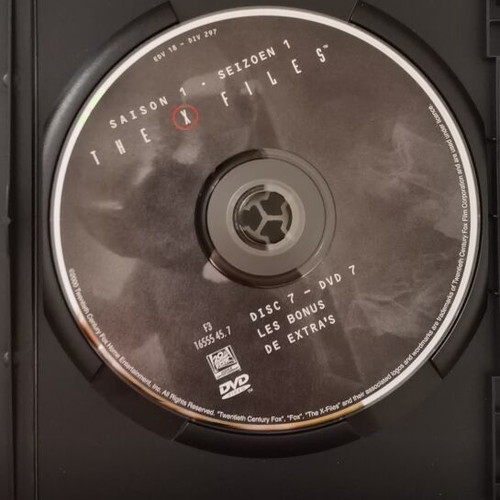 The X Files Collection DVD like new, season 1, dvd 7, subtitles