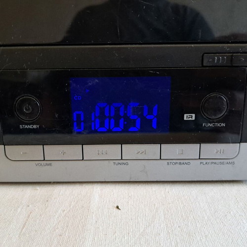 Medion MD 43198 micro audio system used with 6W speakers