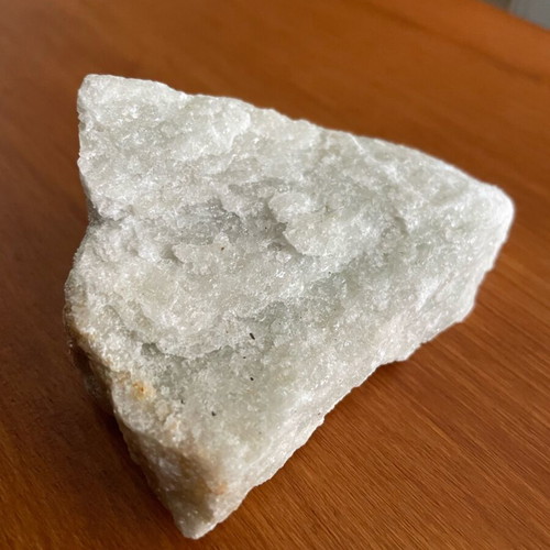 White quartz piece new for decoration and collectors