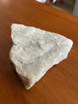 White quartz piece new for decoration and collectors