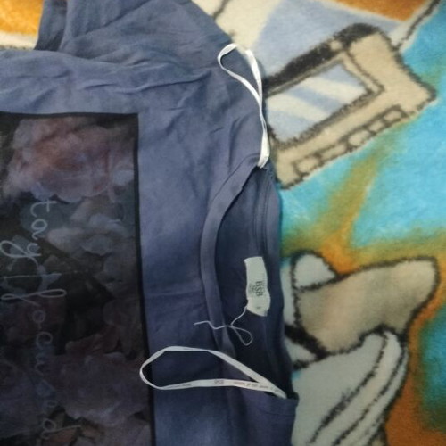 BSB blouse like new, sizes M and L