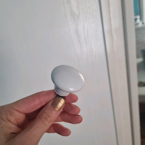 Classic white door knobs used, pack of 45 pieces
