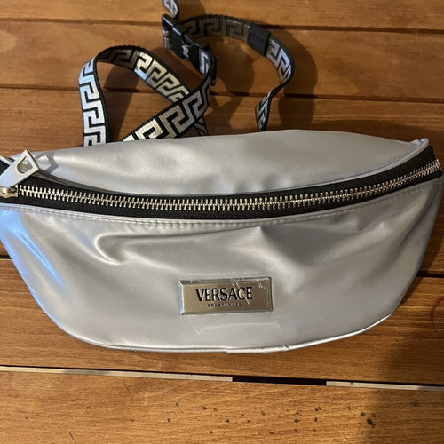 Banana waist bag new, silver