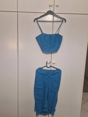 Linen skirt and crop top set petrol color like new, size small