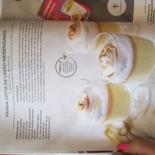 Portuguese magazine with 48 Portuguese recipes new