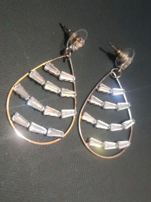 Drop-shaped earrings new