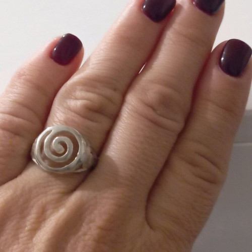 Silver 925 ring new with hallmark size 56-57