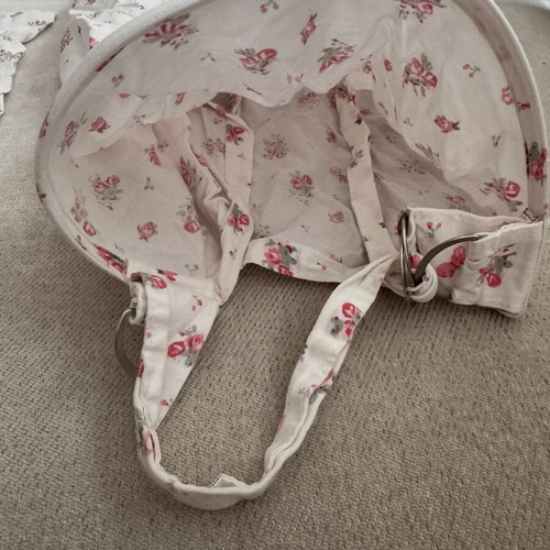 Minene breastfeeding cover like new
