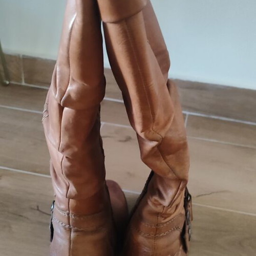 Marco Tozzi women's brown boots size 38 used with inner lining and 6cm heel