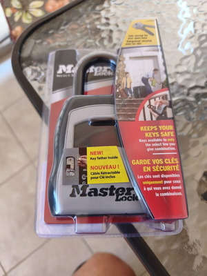 Master Lock λουκέτο με αποθήκευση κλειδιών και συνδυασμό