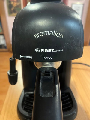 Espresso καφετιέρα First Austria FA5475 σαν καινούργιο, μαύρο