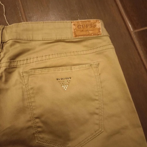 Guess women's slim fit pants beige used, size S