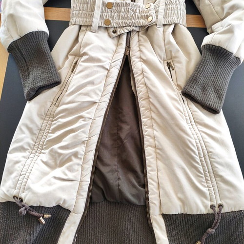 Lussile long women's coat like new with belt and hood beige