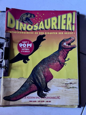 De Agostini Dinosaur Magazines used, set of 19 in German