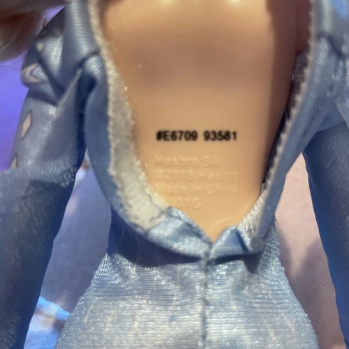 Disney Frozen 2 Queen Elsa doll like new