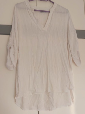 Summer blouse white, like new, medium/large, see-through and airy