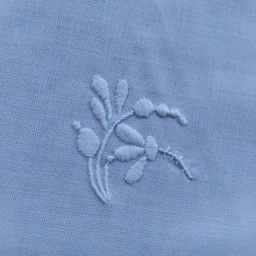 Rotonda set with hand-embroidered napkins like new
