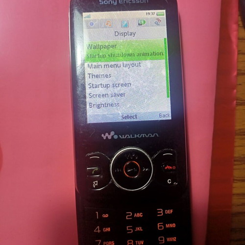 Sony Ericsson w100 Spiro Walkman used with second device gift