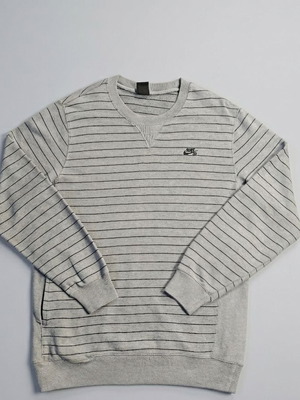 Nike SB Crewneck Sweatshirt like new, grey striped, size Large