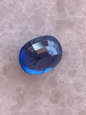 Sapphire oval faceted 2.443 ct like new