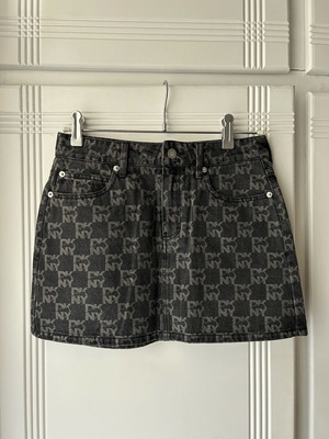 Φούστα DKNY καινούρια αφόρετη, μέγεθος XS