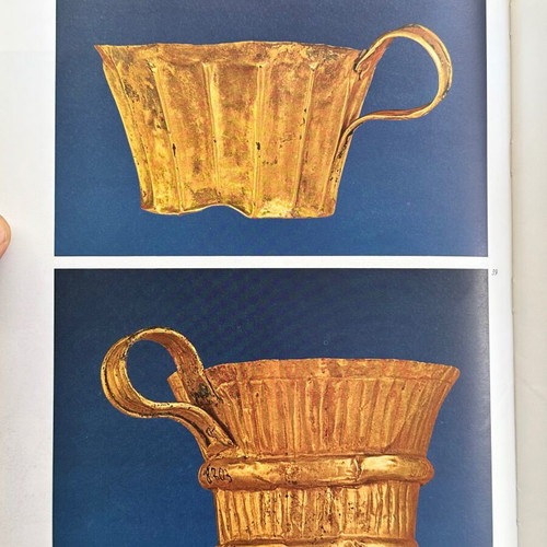 Mycenae Rich In Gold 1983 hardcover book like new