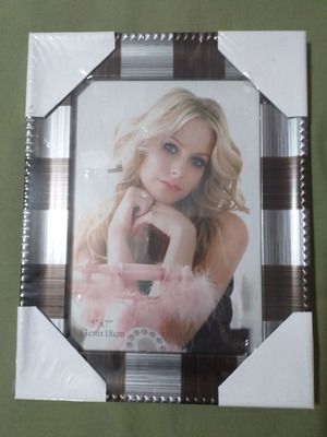 Κορνίζα φωτογραφίας καινούργια 13x18 cm