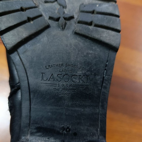 Lasocki women's black leather ankle boots used