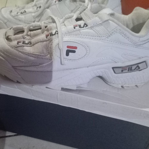 Fila women's athletic shoes size 38 like new, white