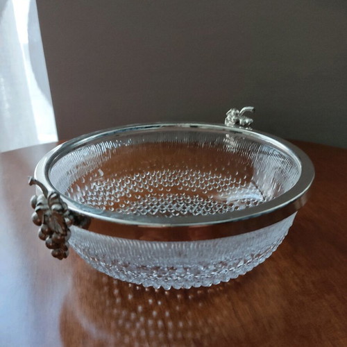 Vintage glass bowl with metal rim and grape handles in like new condition