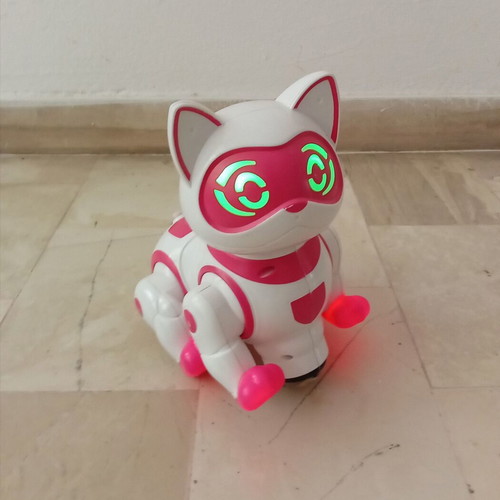 Electronic Cat Toy used with minor tail damage